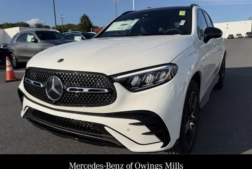 2026 Mercedes Benz GLC 300 4MATIC photo 1