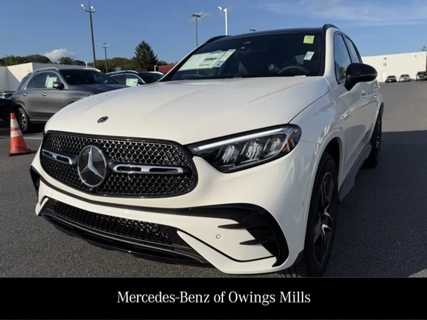 2026 Mercedes Benz GLC 300 4MATIC photo 1
