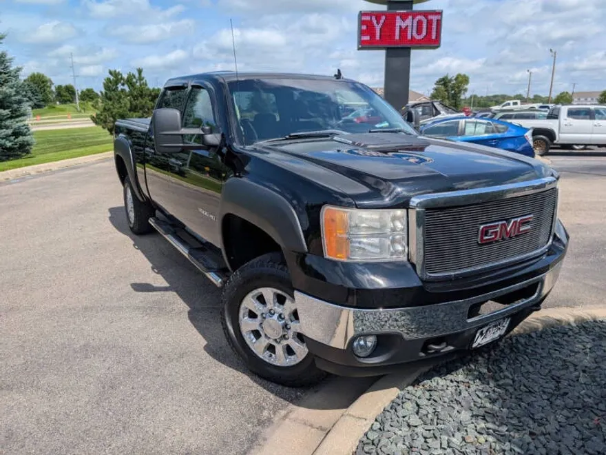 2012 Gmc Sierra SLE photo 1