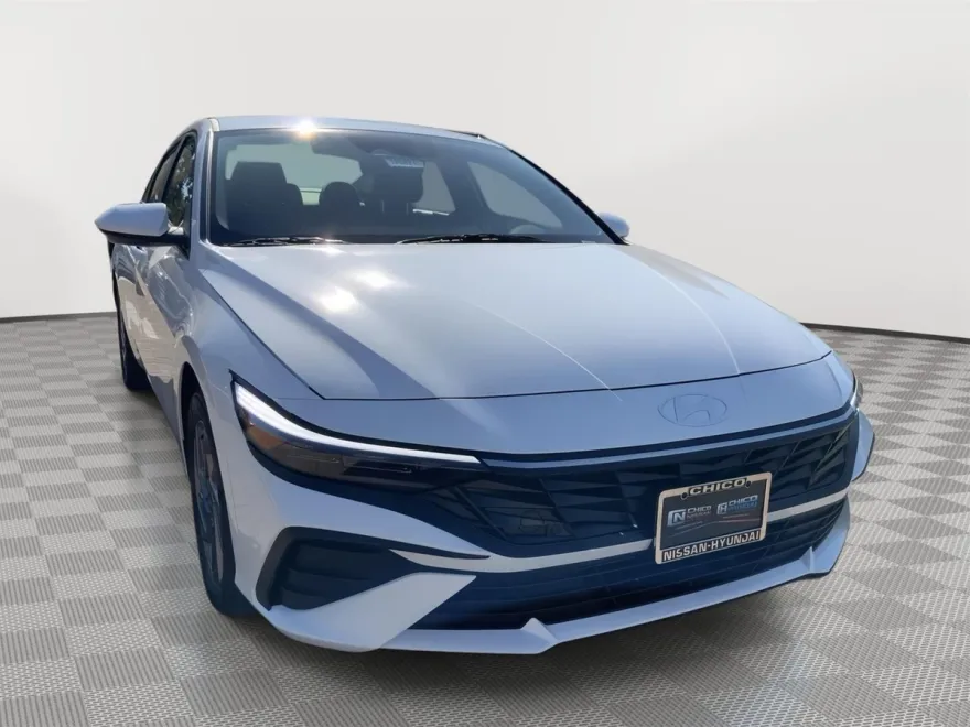 2025 Hyundai Elantra Hybrid Blue photo 1
