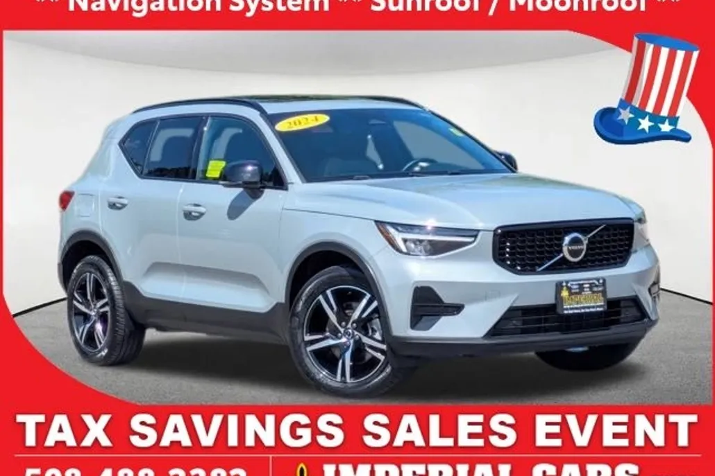 2024 Volvo XC40 Core photo 1