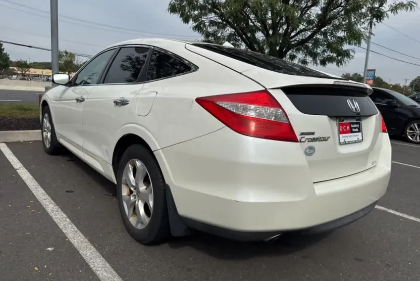 2011 Honda Crosstour EX-L photo 1