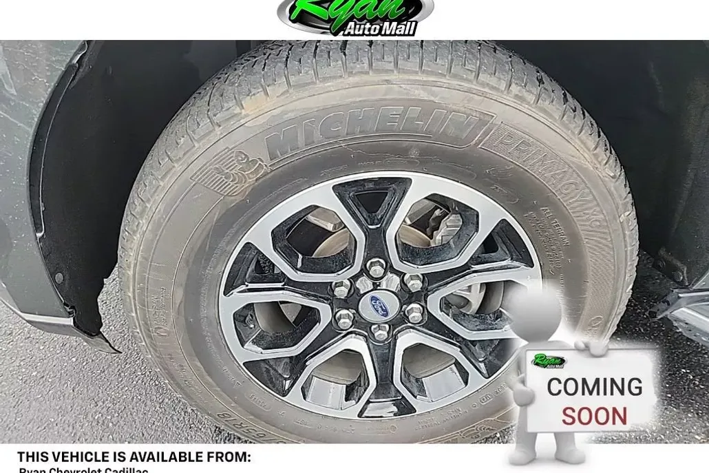 2023 Ford Expedition XLT photo 1