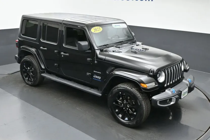 2023 Jeep Wrangler Sahara 4xe photo 1