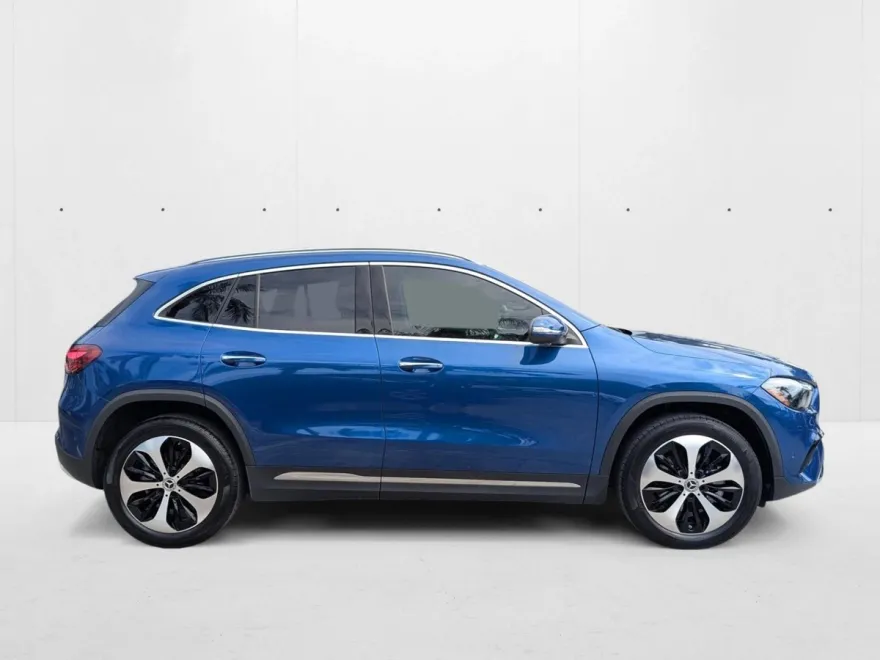 2025 Mercedes Benz GLA 250 photo 1