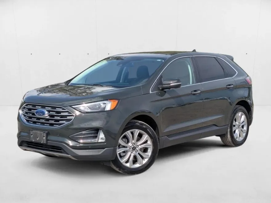2023 Ford Edge Titanium photo 1