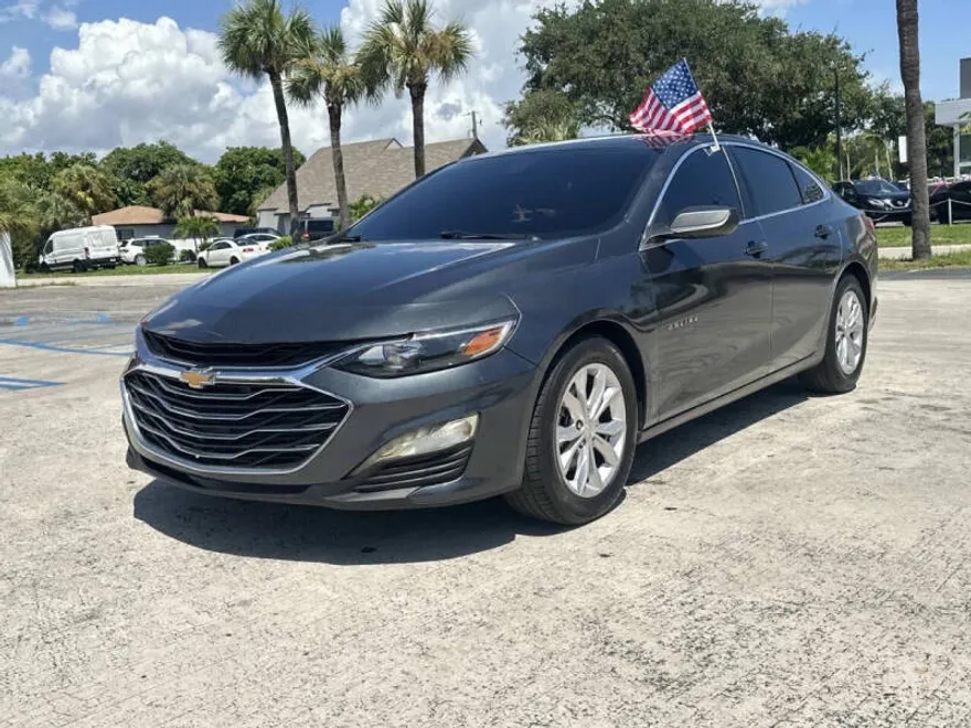 2020 Chevrolet Malibu 1LT photo 1