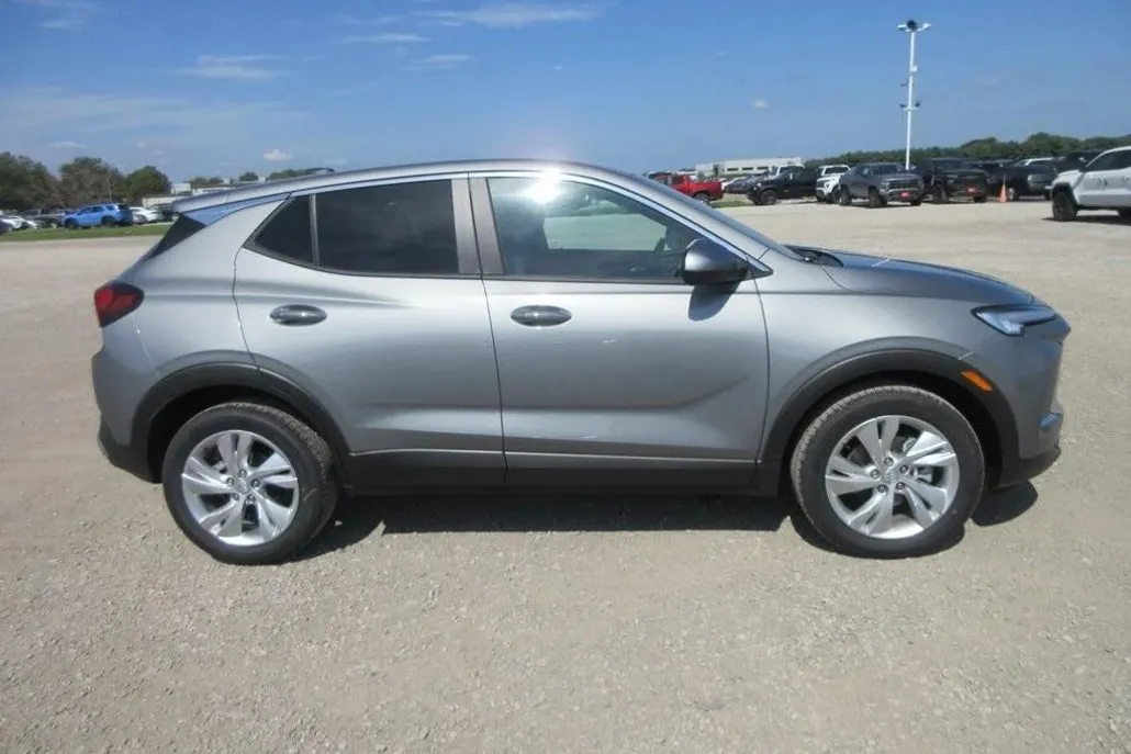2026 Buick Encore GX Preferred photo 1