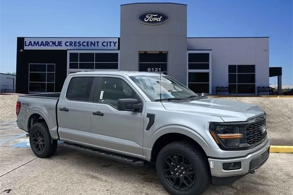 2025 Ford F-150 STX photo 1