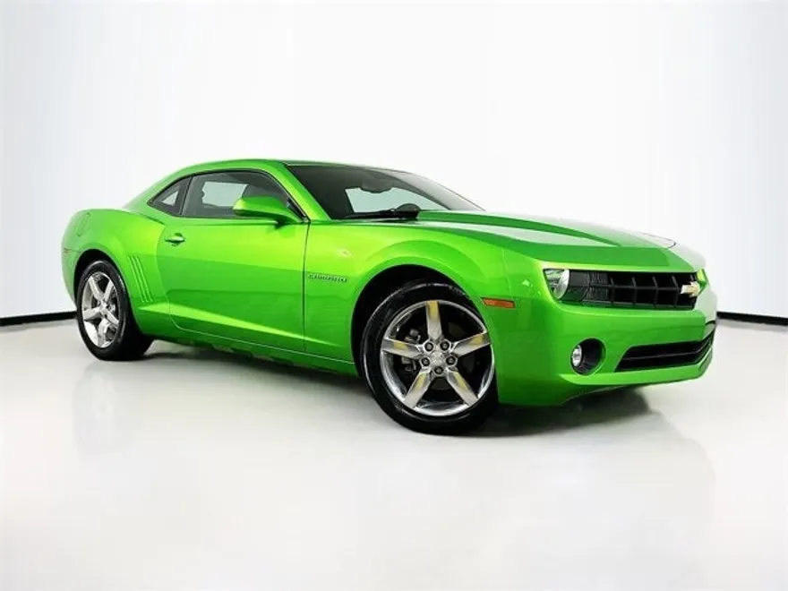 2011 Chevrolet Camaro 1LT photo 1