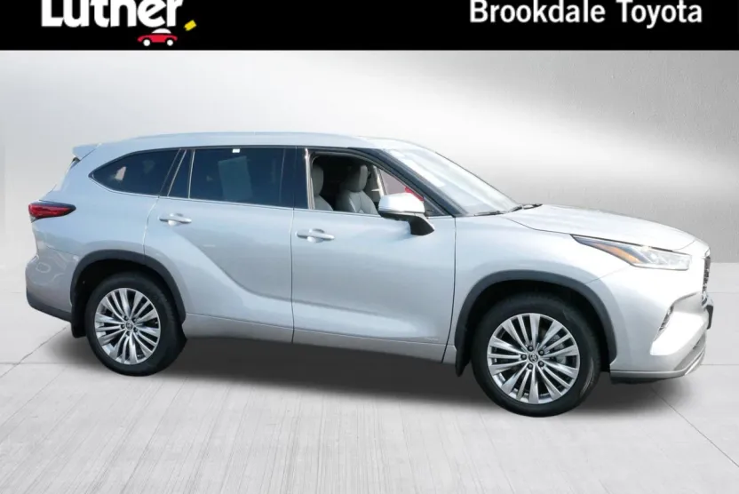 2023 Toyota Highlander Hybrid Platinum photo 1