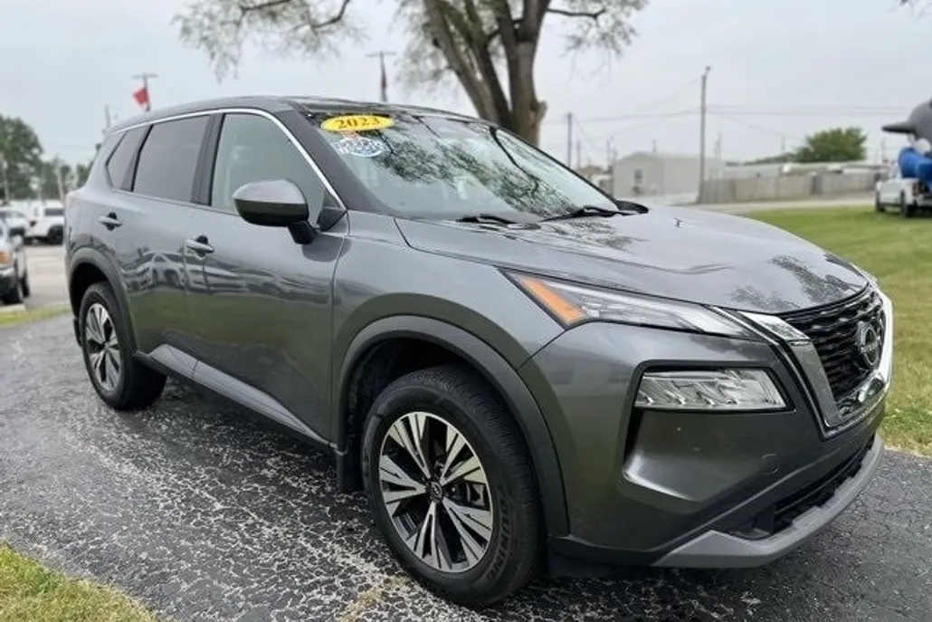 2023 Nissan Rogue SV photo 1
