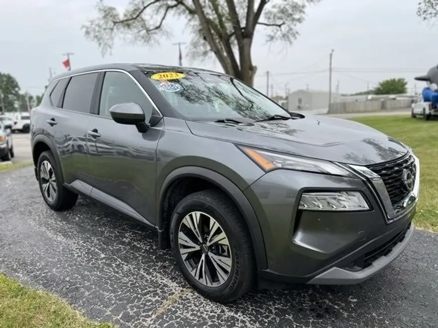 2023 Nissan Rogue SV photo 1