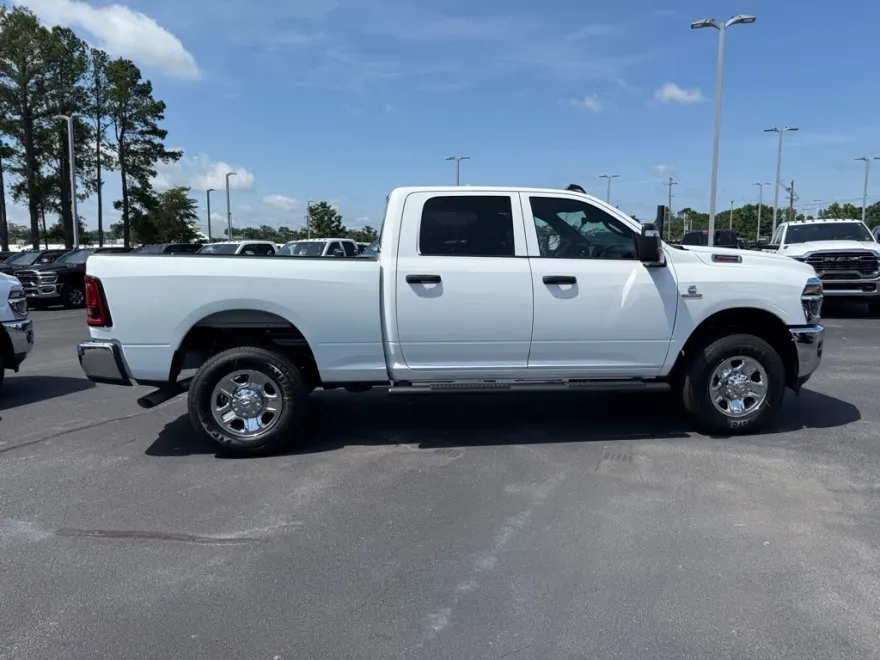 2025 Ram 2500 Tradesman photo 1