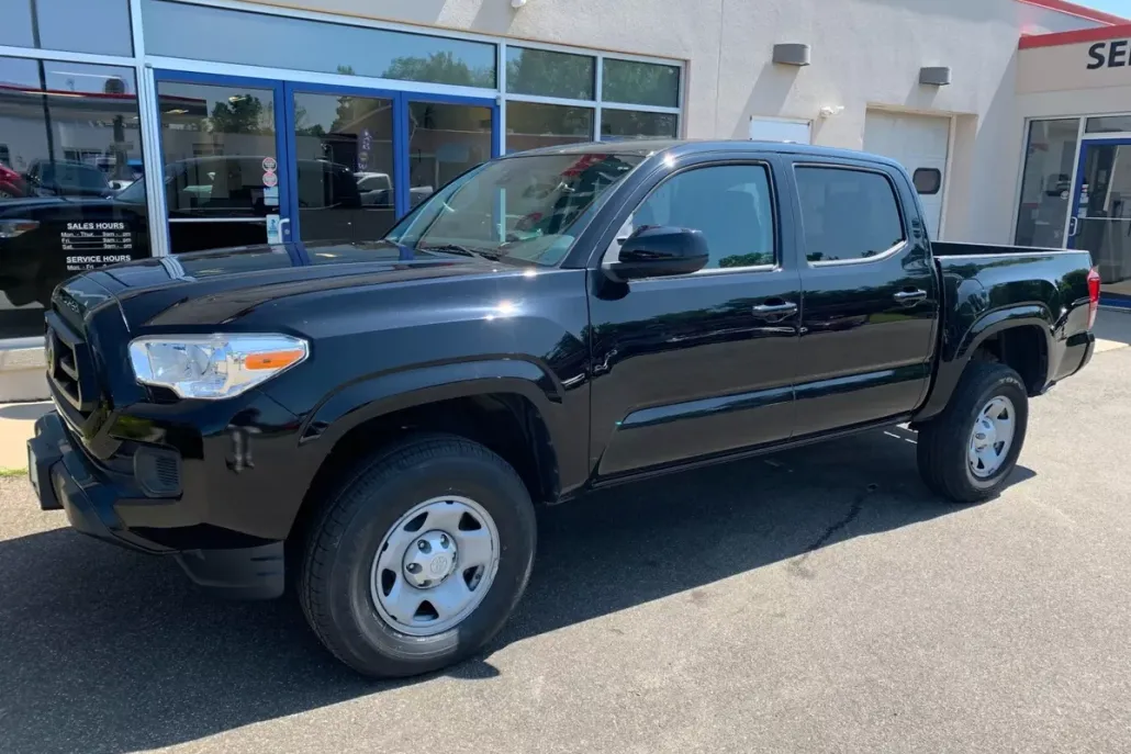 2021 Toyota Tacoma SR photo 1