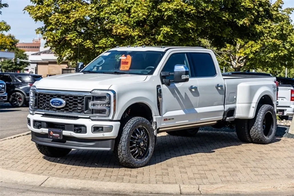 2025 Ford F-350 photo 1