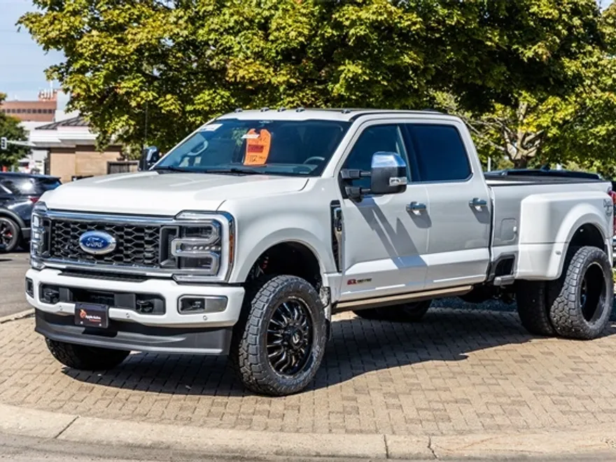 2025 Ford F-350 photo 1