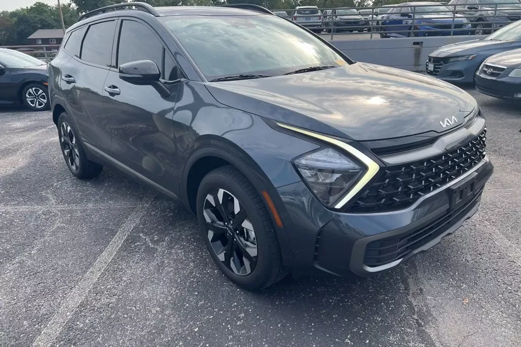 2023 Kia Sportage X-Line photo 1