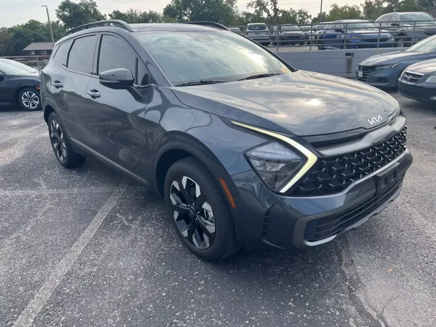 2023 Kia Sportage X-Line photo 1