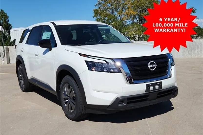 2025 Nissan Pathfinder S photo 1
