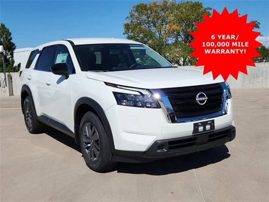 2025 Nissan Pathfinder S photo 1