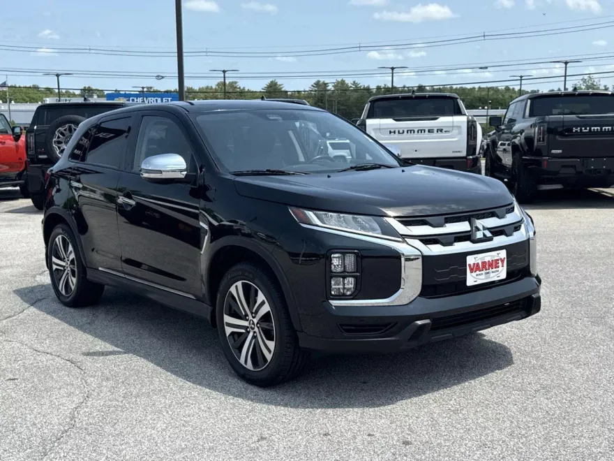 2022 Mitsubishi Outlander Sport ES photo 1