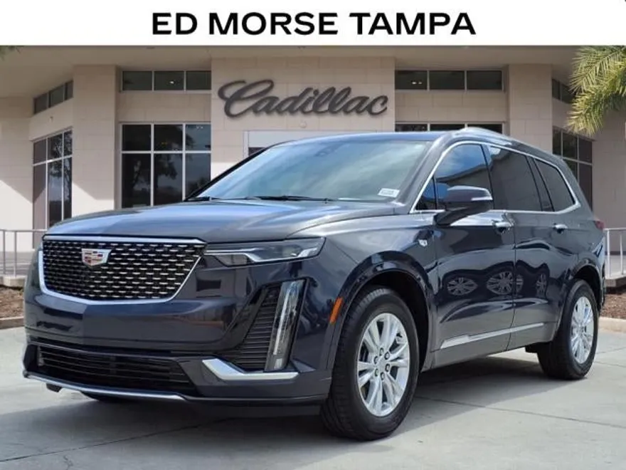 2025 Cadillac XT6 Luxury photo 1