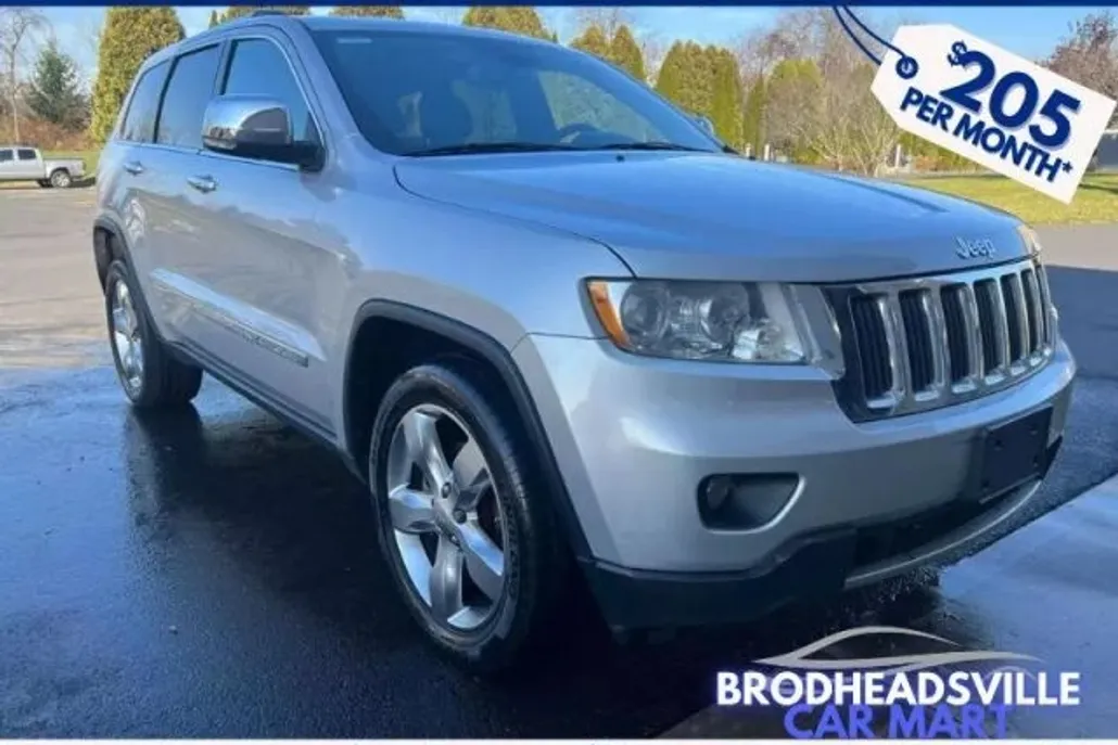 2013 Jeep Grand Cherokee Limited Sport photo 1