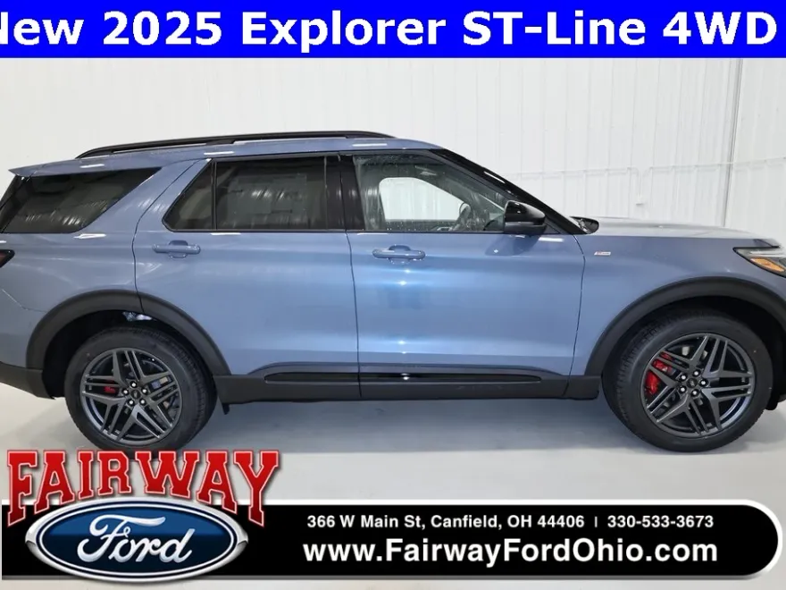 2025 Ford Explorer ST-Line photo 1