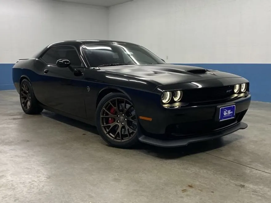 2016 Dodge Challenger SRT8 Hellcat photo 1