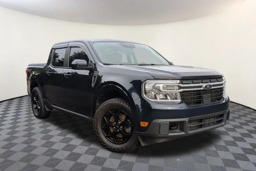 2022 Ford Maverick Lariat photo 1