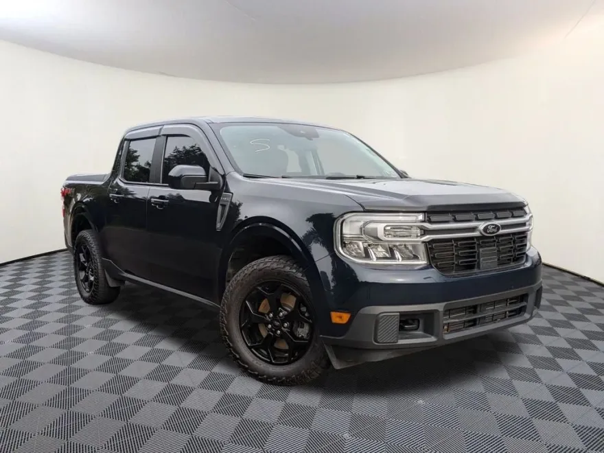 2022 Ford Maverick Lariat photo 1