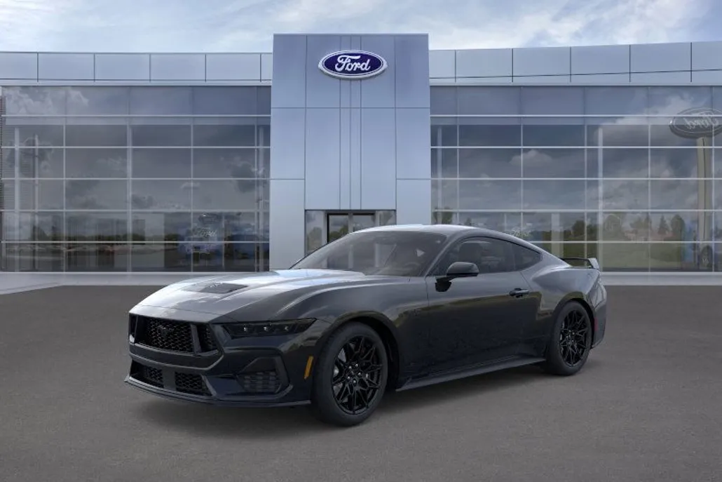 2025 Ford Mustang GT photo 1