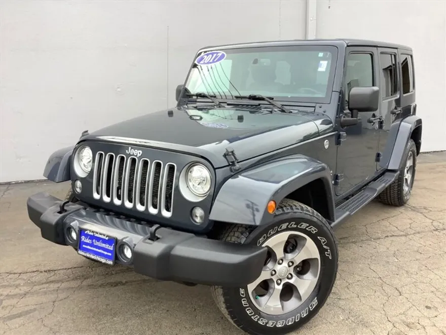 2017 Jeep Wrangler Unlimited Sahara photo 1