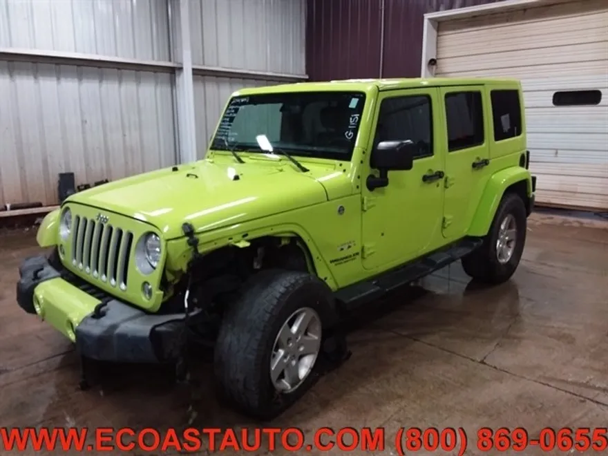 2016 Jeep Wrangler Unlimited Sahara photo 1