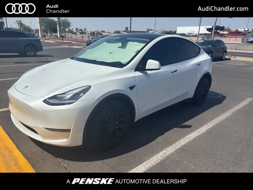 2021 Tesla Model Y Long Range photo 1