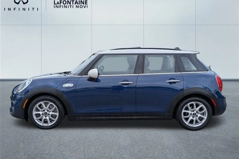 2017 Mini Cooper 4 Door Hardtop S photo 1