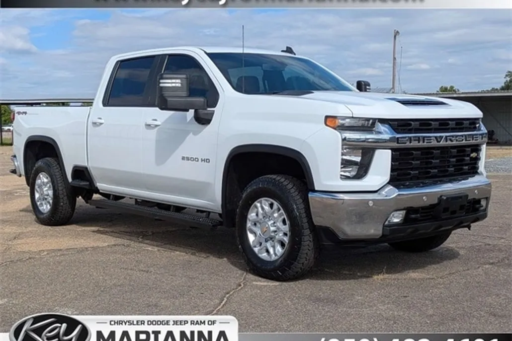2022 Chevrolet Silverado 2500HD LT photo 1