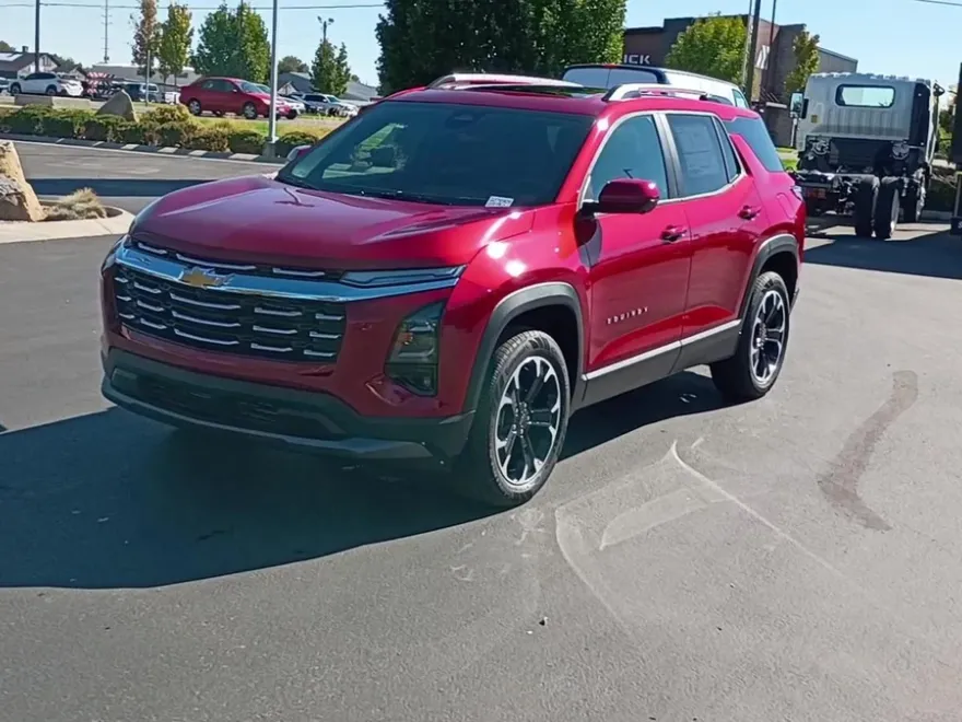 2026 Chevrolet Equinox LT photo 1