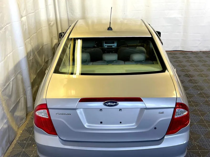 2010 Ford Fusion SE photo 6