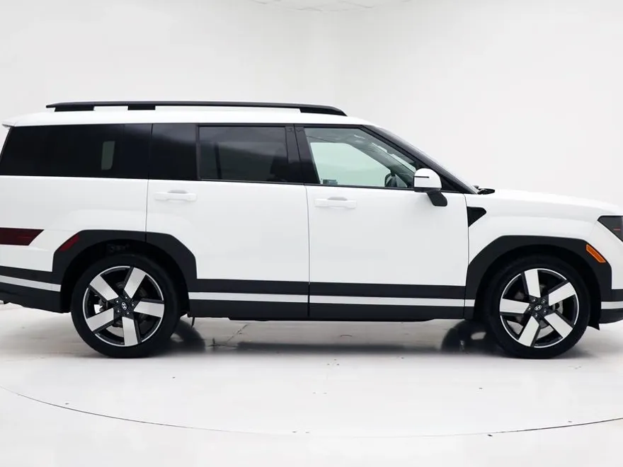 2024 Hyundai Santa Fe Limited photo 1