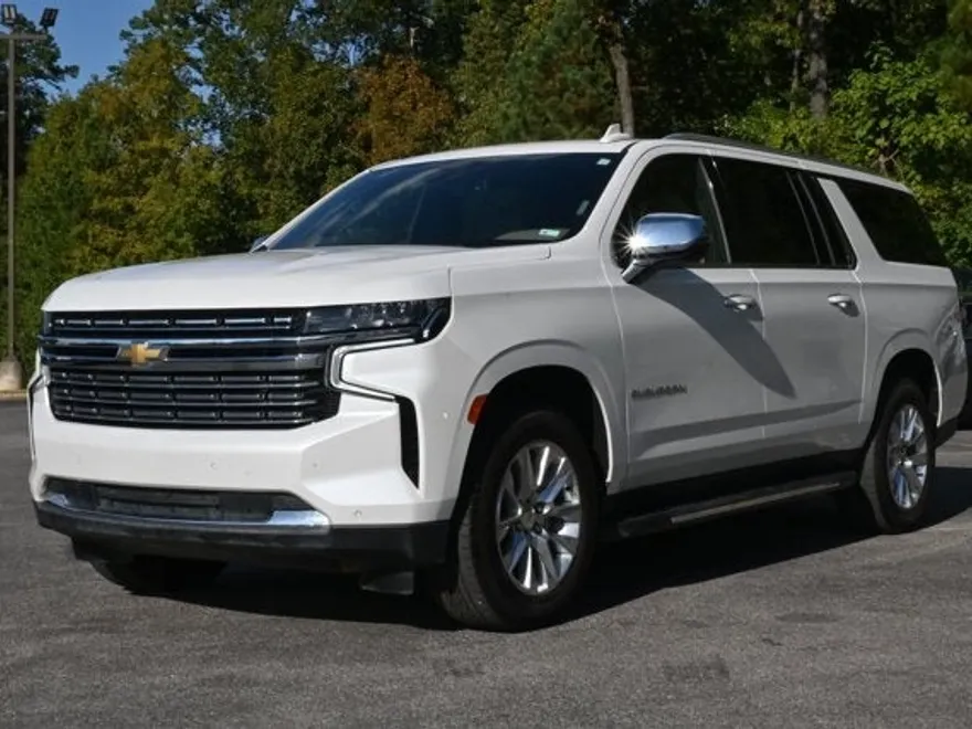2023 Chevrolet Suburban Premier photo 1