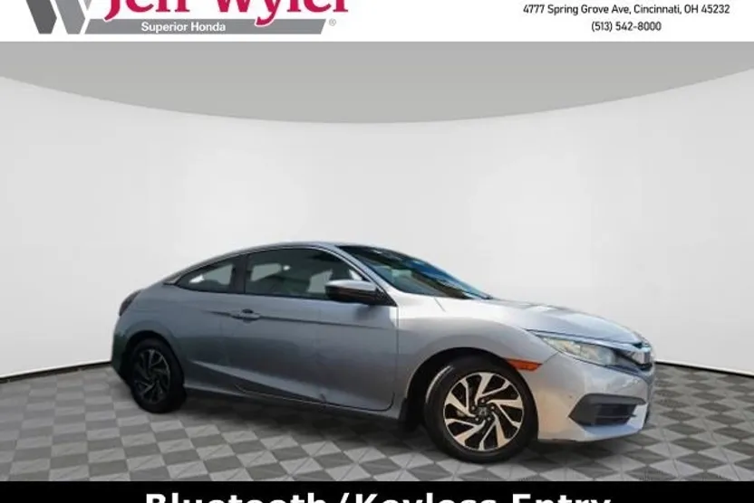 2016 Honda Civic photo 1