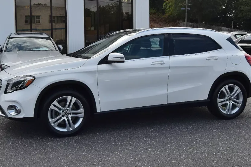 2019 Mercedes Benz GLA 250 4MATIC photo 1