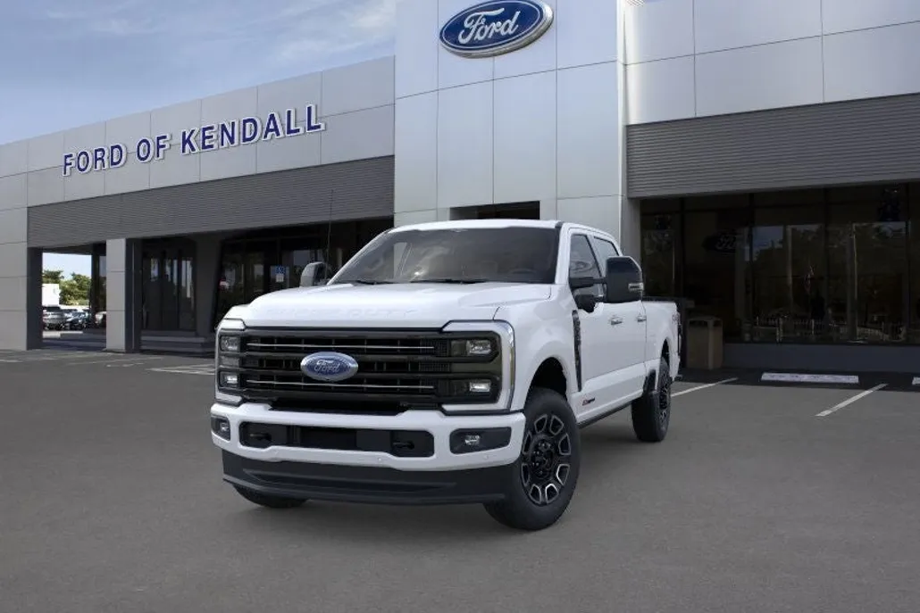 2025 Ford F-250 Platinum photo 1