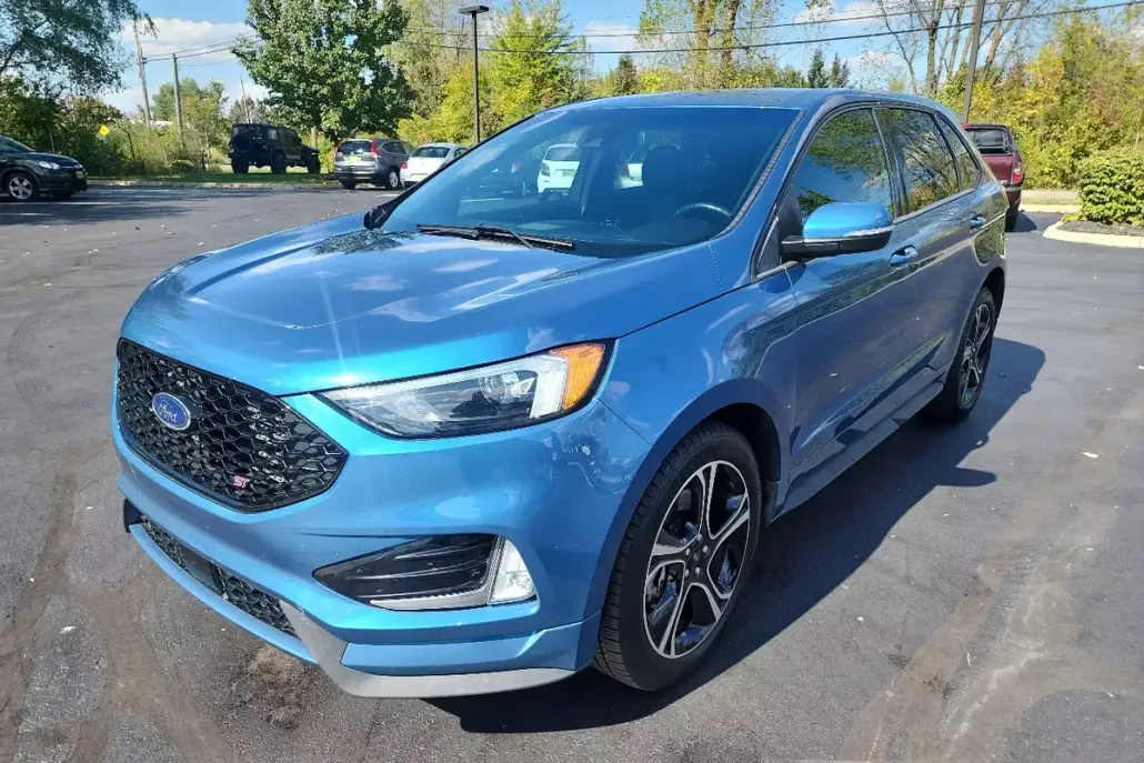 2019 Ford Edge ST photo 1