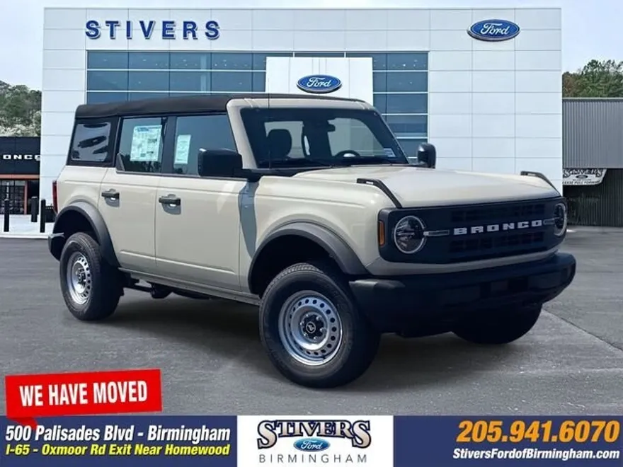 2025 Ford Bronco Base photo 1