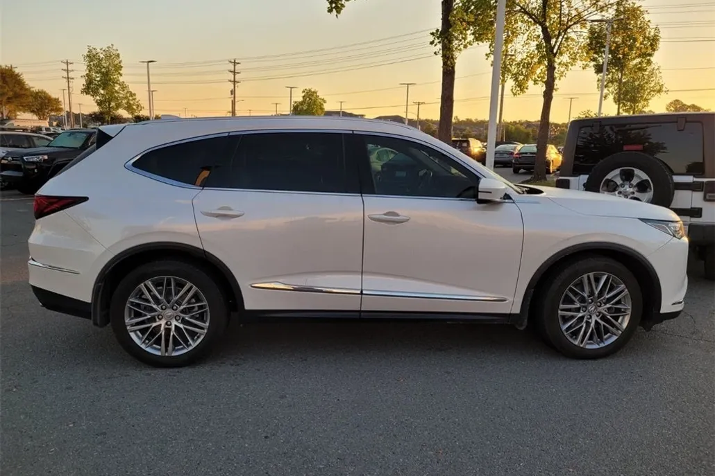 2023 Acura MDX Advance SH-AWD photo 1