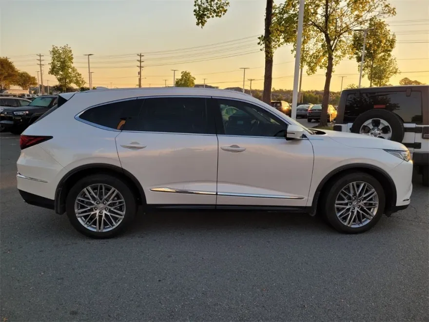 2023 Acura MDX Advance SH-AWD photo 1