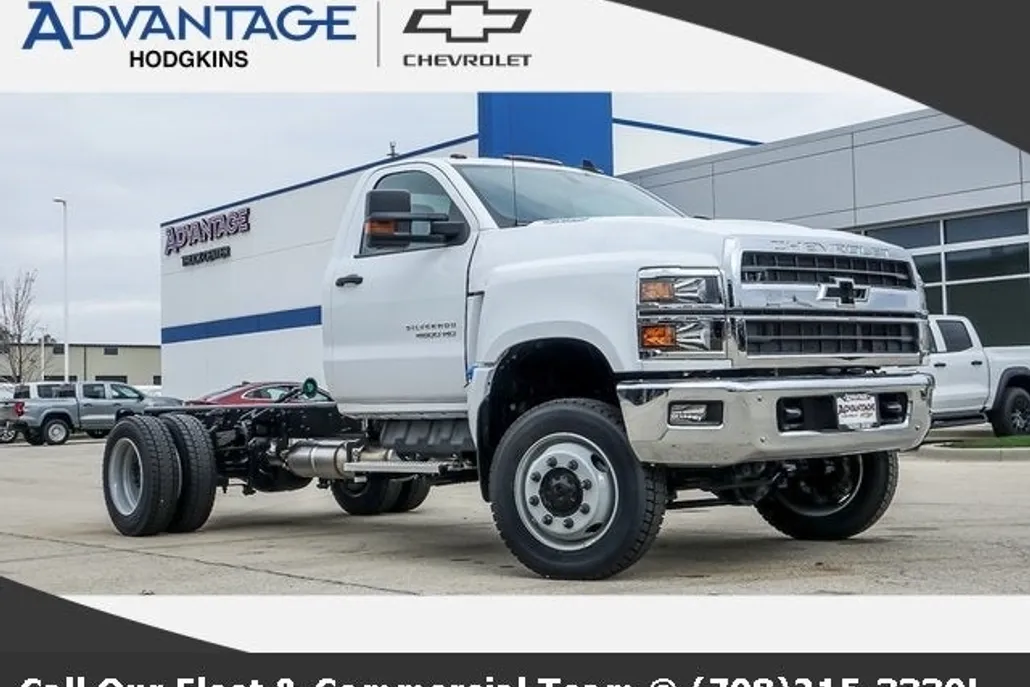2024 Chevrolet Silverado 4500HD Work Truck photo 1